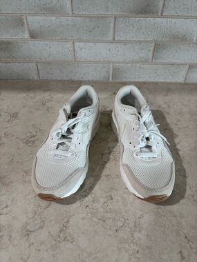 Nike White Running Sneakers. Women’s Size 8